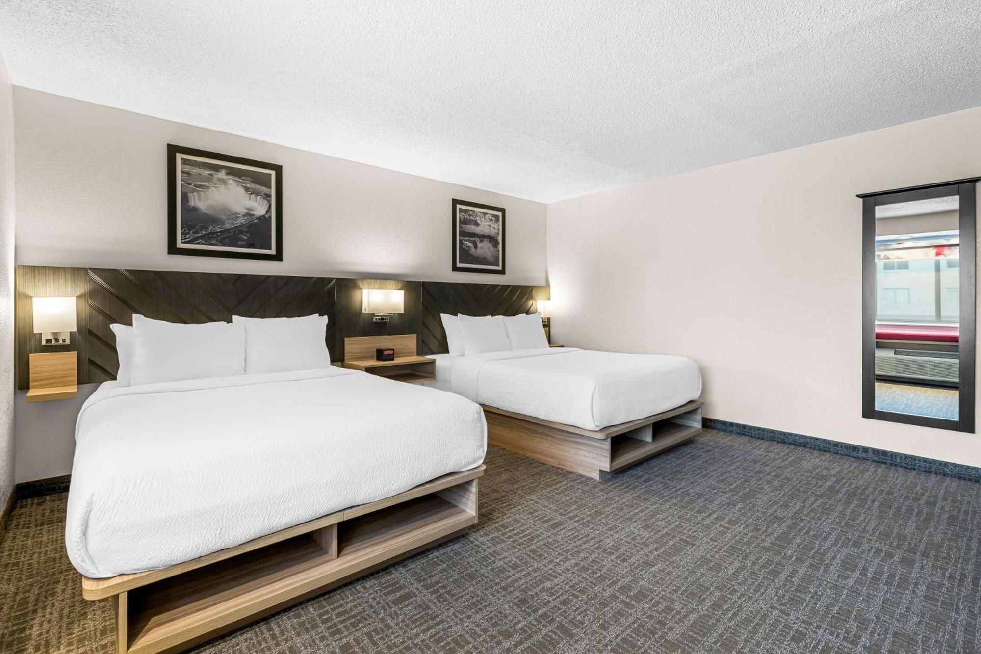 Best Western Buffalo Inn & Suites Bagian luar foto