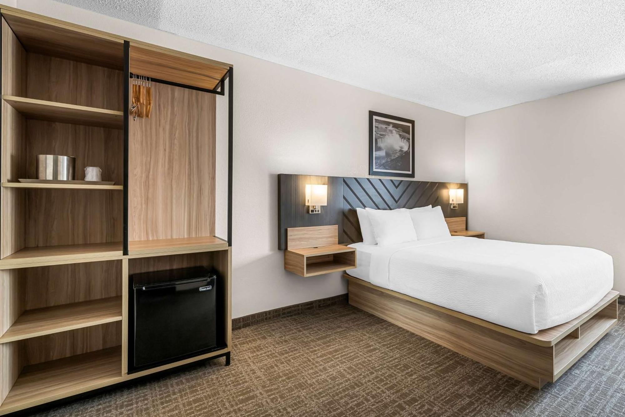 Best Western Buffalo Inn & Suites Bagian luar foto